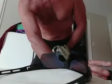 dirtypub – webcam model profile photo Image 9