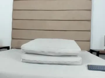 glitterkitty_108 – webcam model profile photo Image 13