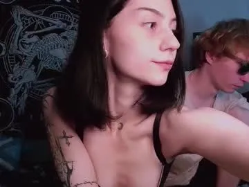 uwuxo – webcam model profile photo Image 17