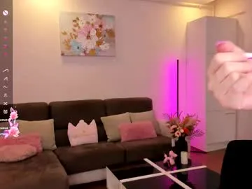 em_aa1 – webcam model profile photo Image 13