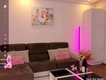 em_aa1 – webcam model profile photo Image 2