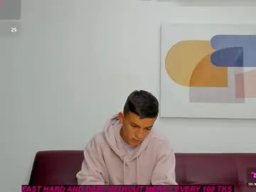 NaughtyInGlasses – webcam model profile photo Image 2