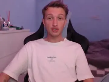 glasses_cat – webcam model profile photo Image 4