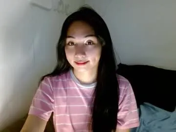 Keep_us_wild – webcam model profile photo Image 2