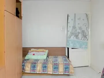 molochnaya000 – webcam model profile photo Image 17