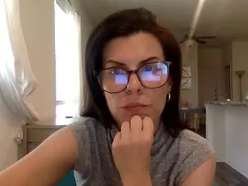 bambi_lu – webcam model profile photo Image 5