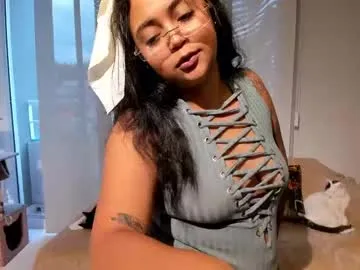 Crazy-lady – webcam model profile photo Image 8