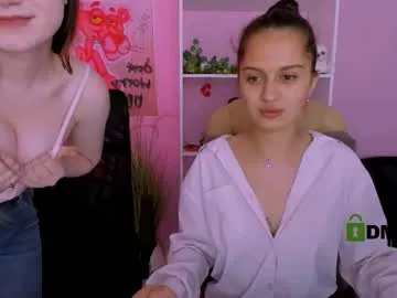 magnetic_ami – webcam model profile photo Image 13