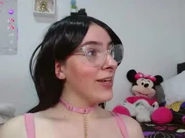 ysabell_viveris – webcam model profile photo Image 2