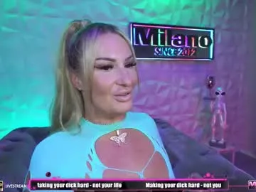 ava_delightt – webcam model profile photo Image 12