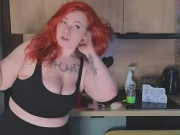 tviks – webcam model profile photo Image 8