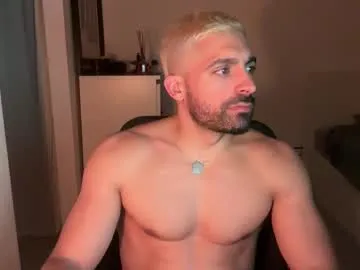 IORio2 – webcam model profile photo Image 11