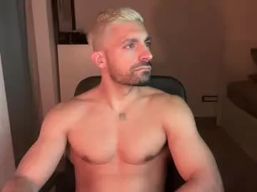 IORio2 – webcam model profile photo Image 12