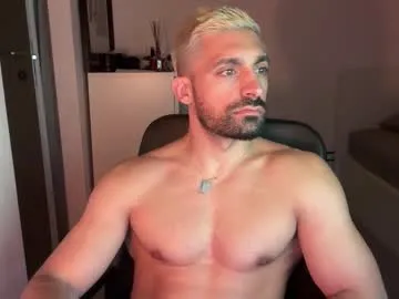 IORio2 – webcam model profile photo Image 13