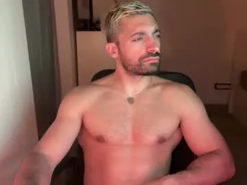 IORio2 – webcam model profile photo Image 18