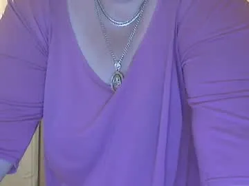 Allla – webcam model profile photo Image 12