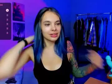 IORio2 – webcam model profile photo Image 17