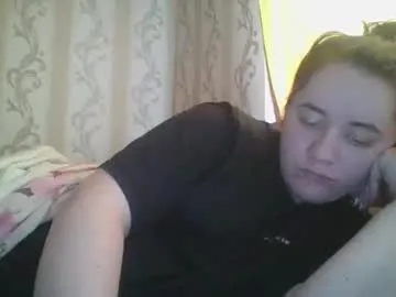 IORio2 – webcam model profile photo Image 15