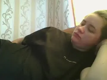 IORio2 – webcam model profile photo Image 17