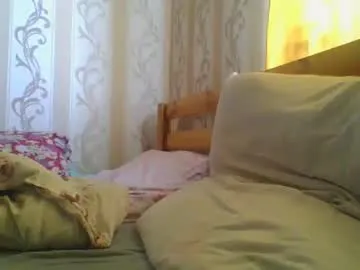 IORio2 – webcam model profile photo Image 5