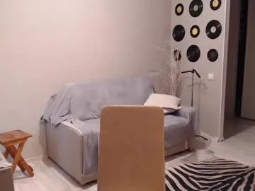 miluegin – webcam model profile photo Image 6