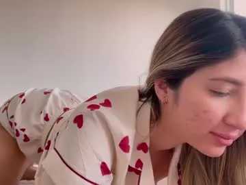 kittyzenn – webcam model profile photo Image 9