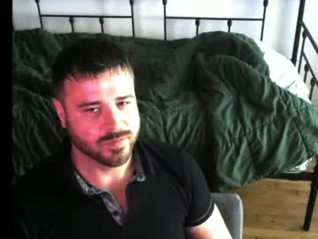 TOP_po – webcam model profile photo Image 9