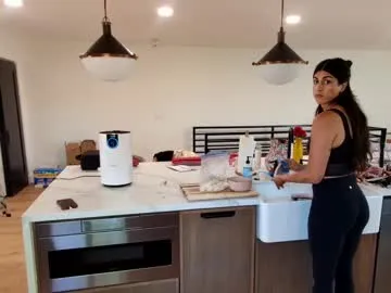 IORio2 – webcam model profile photo Image 15