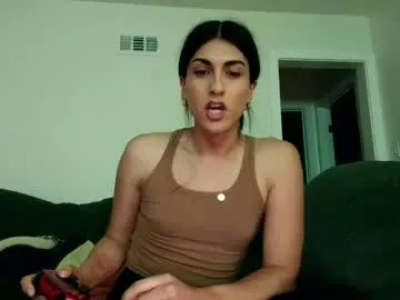 IORio2 – webcam model profile photo Image 3