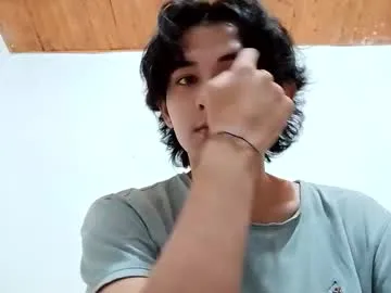 miluegin – webcam model profile photo Image 14