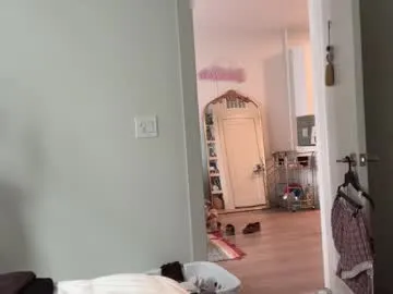 SweetBunnyGF – webcam model profile photo Image 6