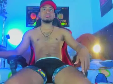 TOP_po – webcam model profile photo Image 3