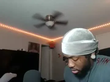 AntonioWest – webcam model profile photo Image 11