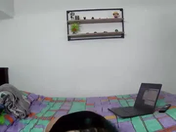 Juicy-Vikki – webcam model profile photo Image 17