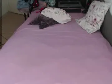 EvieEvans – webcam model profile photo Image 5