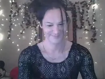 millemimi – webcam model profile photo Image 2