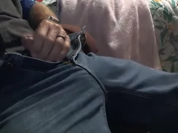 dirtypub – webcam model profile photo Image 8