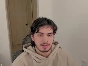 IORio2 – webcam model profile photo Image 16