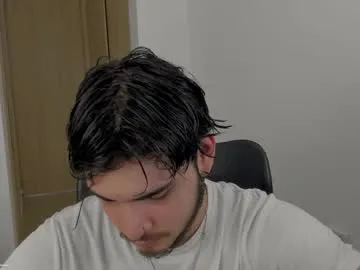 IORio2 – webcam model profile photo Image 6