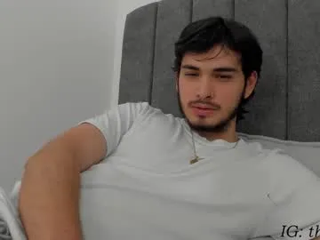 IORio2 – webcam model profile photo Image 8