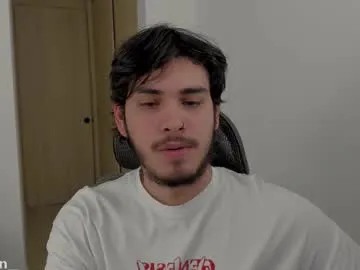 IORio2 – webcam model profile photo Image 9