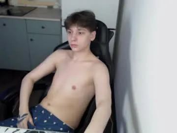 moonn_fox – webcam model profile photo Image 3