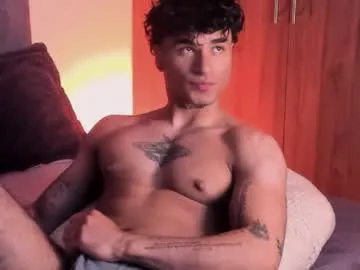 TOP_po – webcam model profile photo Image 11