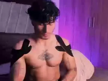 TOP_po – webcam model profile photo Image 17