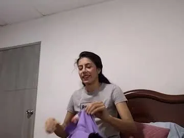 hina_porn – webcam model profile photo Image 12