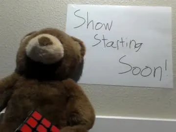 LaureMestler – webcam model profile photo Image 11