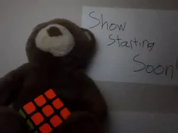 LaureMestler – webcam model profile photo Image 12