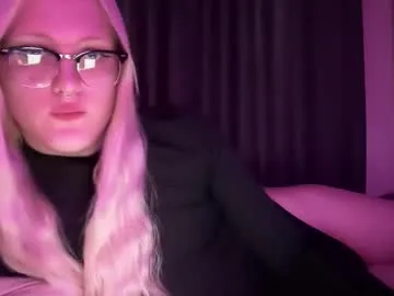 sunsets – webcam model profile photo Image 2