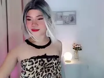 queeneliaa_ – webcam model profile photo Image 3