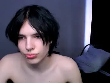 IORio2 – webcam model profile photo Image 17